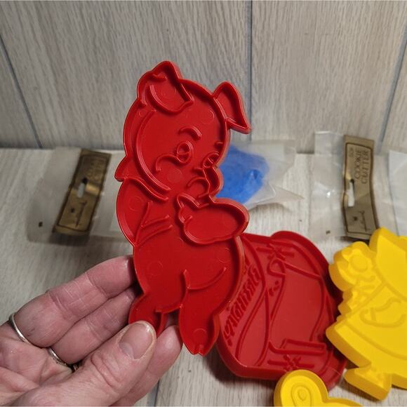Vtg USA Made Hallmark Plastic Cookie Cutter Assortment Lot Of 15 Holiday Baking - Picture 7 of 14